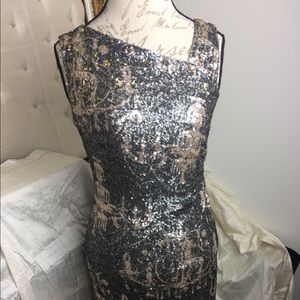 Kay Unger sequins dress